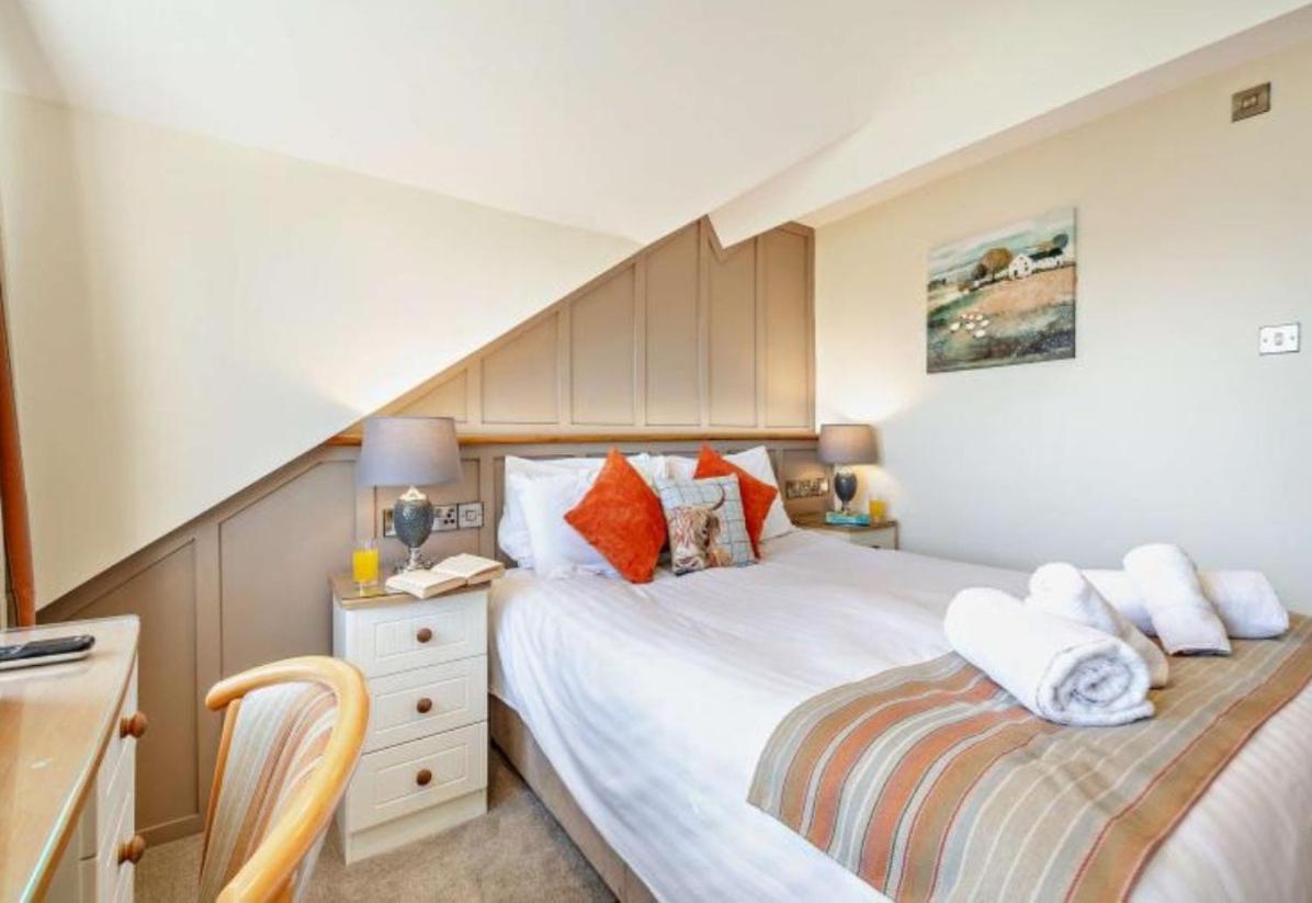 Lion Hotel & Studio Apartments Criccieth Exterior foto