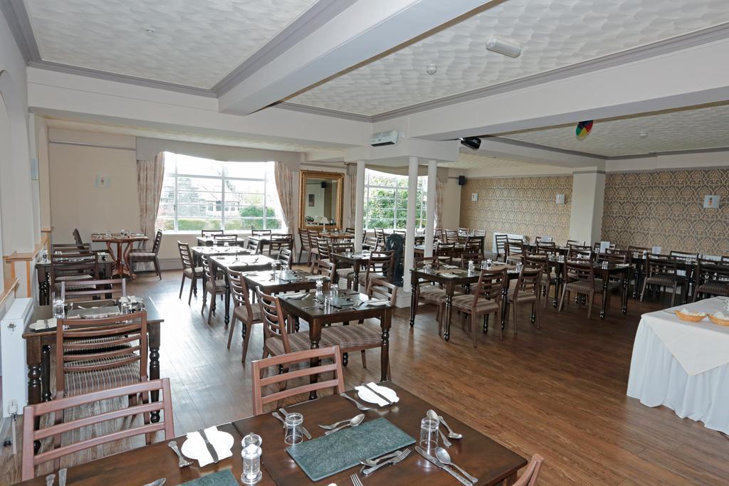 Lion Hotel & Studio Apartments Criccieth Exterior foto