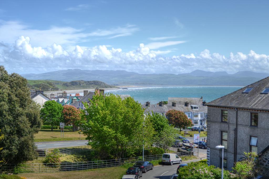 Lion Hotel & Studio Apartments Criccieth Exterior foto