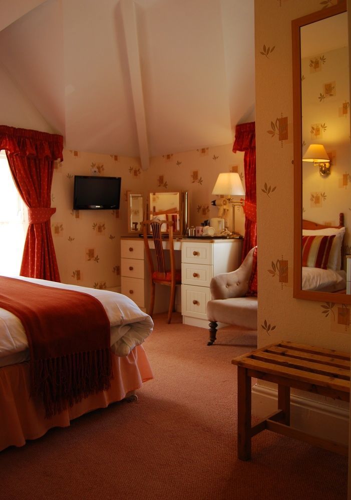 Lion Hotel & Studio Apartments Criccieth Exterior foto