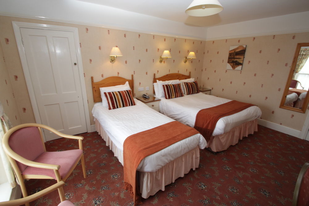 Lion Hotel & Studio Apartments Criccieth Exterior foto